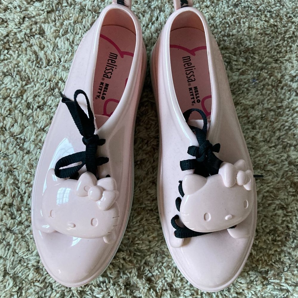 NEW Melissa Be X Hello Kitty Sneakers Limited Edition in Pink Size 7 US, 38 EU